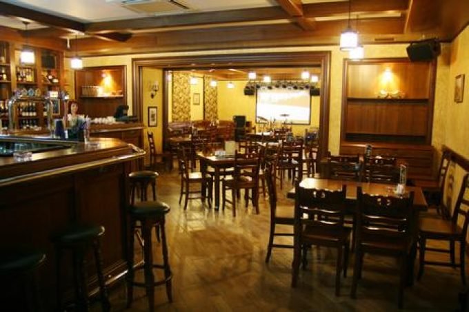 Паб Августин в ТЦ Европа