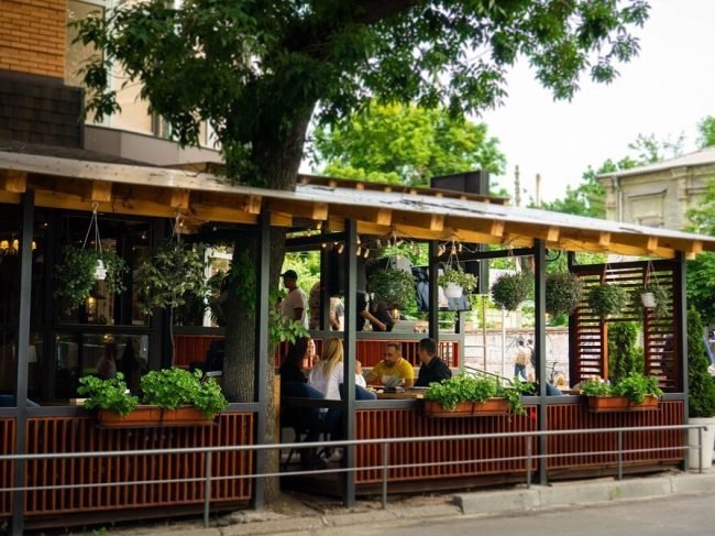 Кафе «Друзі та Вино»