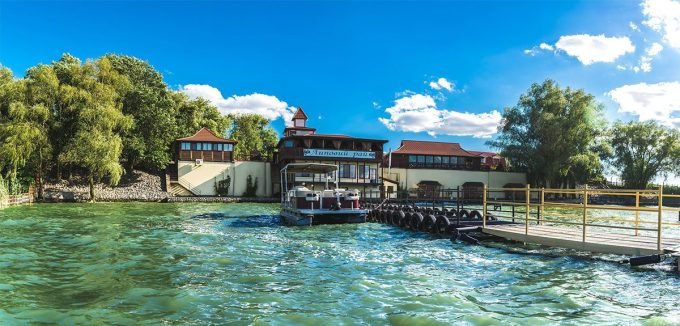 Готельно-ресторанний комплекс Липовий рай