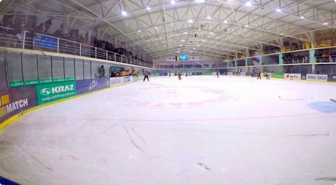 Льодова арена «Айсберг» у Кременчуці