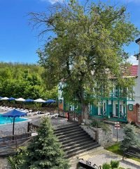 Бази відпочинку Маяк біля Кременчука