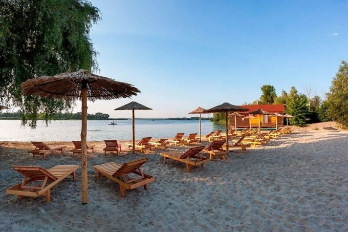 Бази відпочинку Маяк