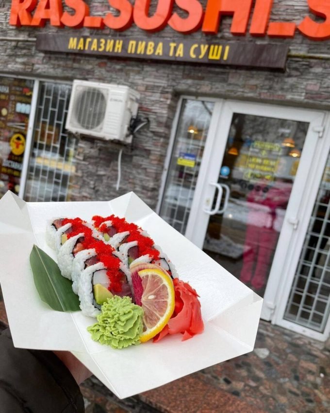 Магазин японской кухни Рассушись на Молодежном