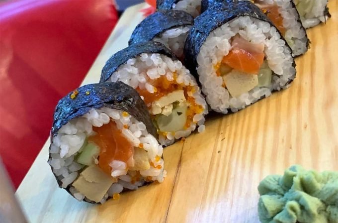 Суші-кафе Акваріум, доставка їжі