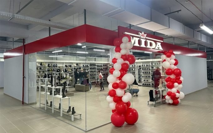 Магазин взуття Міда на Раківці