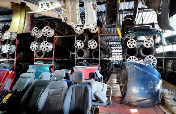 Автобутик - автозапчастини, шини, диски, разборка