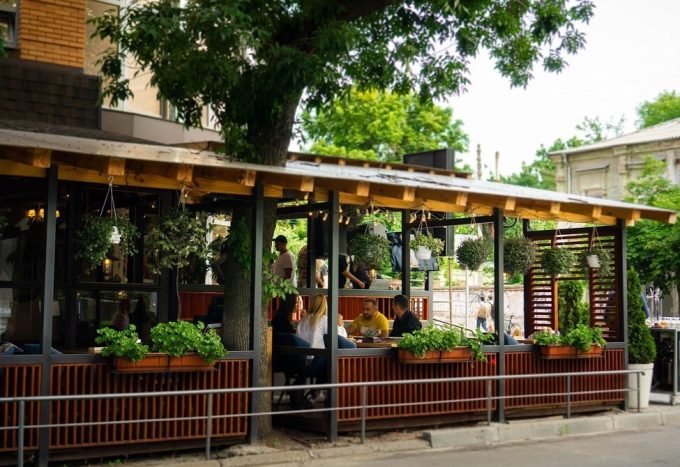 Кафе «Друзі та Вино»