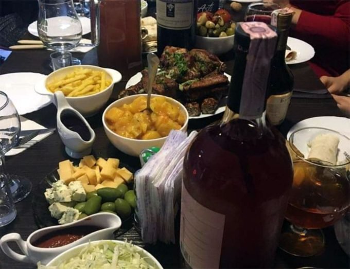 Кафе House Lunch Cafe