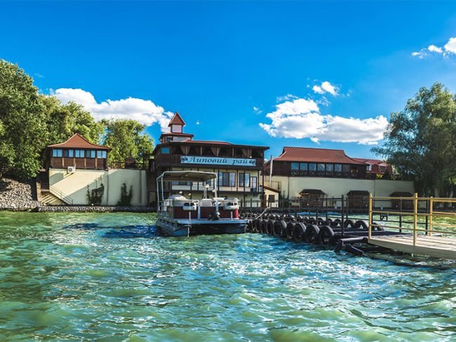 Готельно-ресторанний комплекс Липовий рай