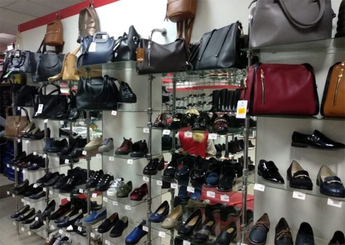 Магазин взуття Міда у Кременчуці