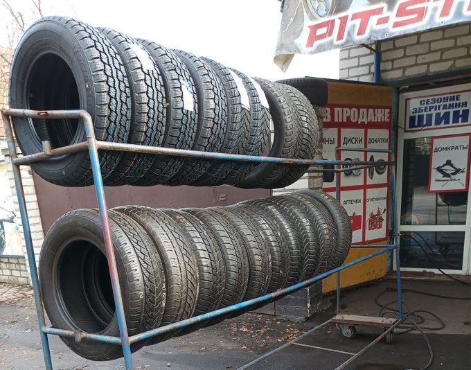Шиномонтаж ПІТ-СТОП, шини та диски