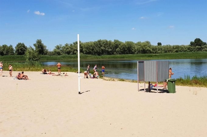 Готель та ресторан на Дніпрі 