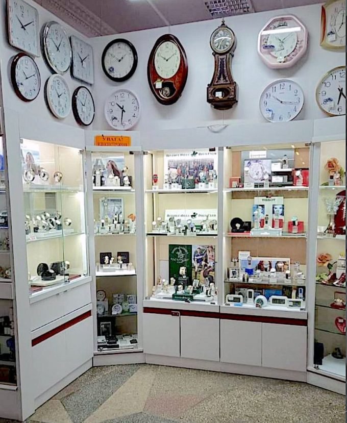 Салон годинників у Будинку Торгівлі