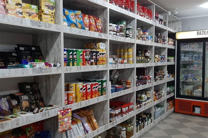 Крамница делікатесів BAZILIK на Небесної Сотні