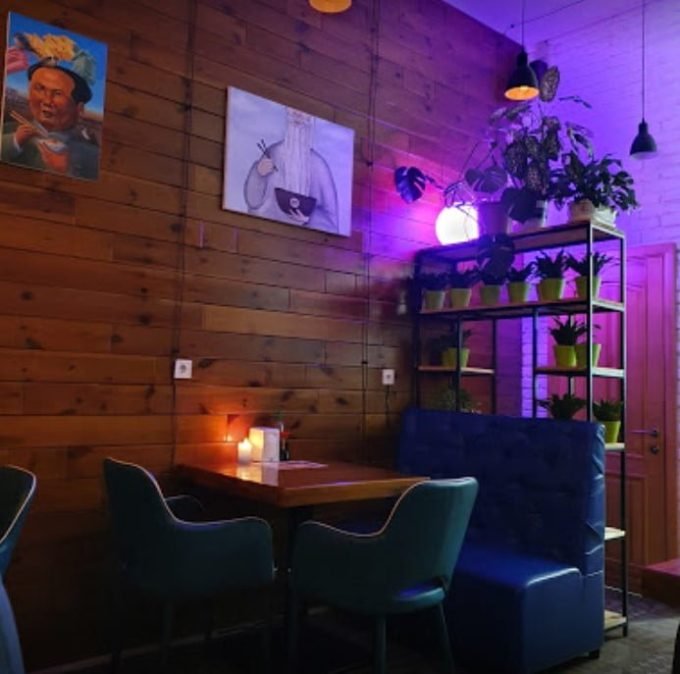 Азійське кафе Dao Noodle Bar