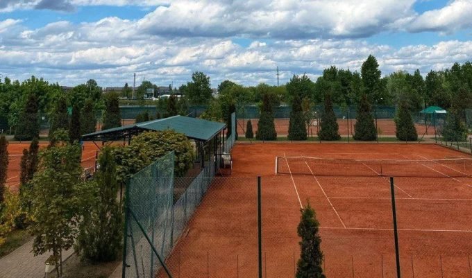 Тенісний клуб Прем'єр