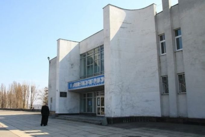 Бассейн Нептун